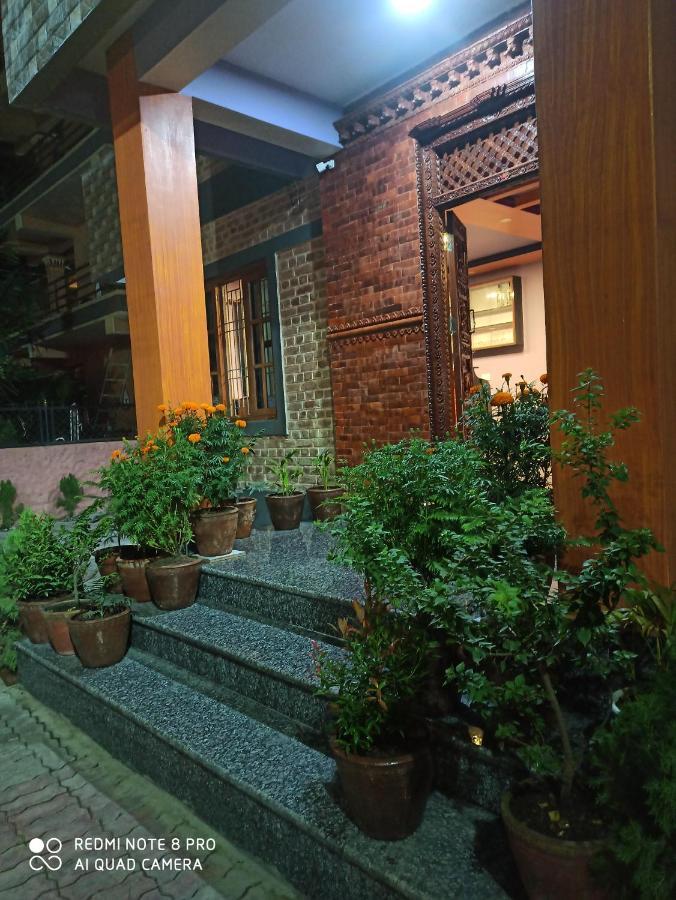 Hotel Namo Buddha Sauraha Ngoại thất bức ảnh